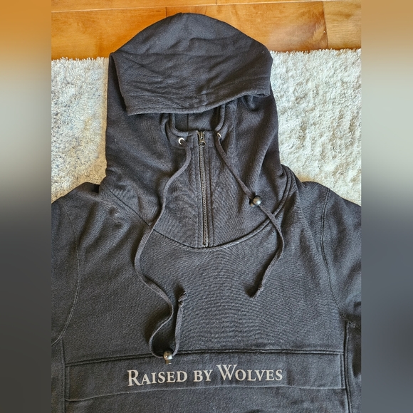 Raised by Wolves Black heavy weight hoodie with 3m logo - Picture 5 of 6